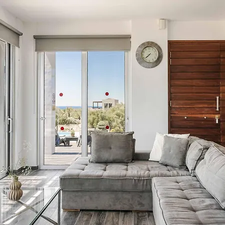 Katrina Villa *