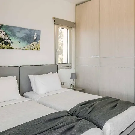 Katrina Villa Svoronata